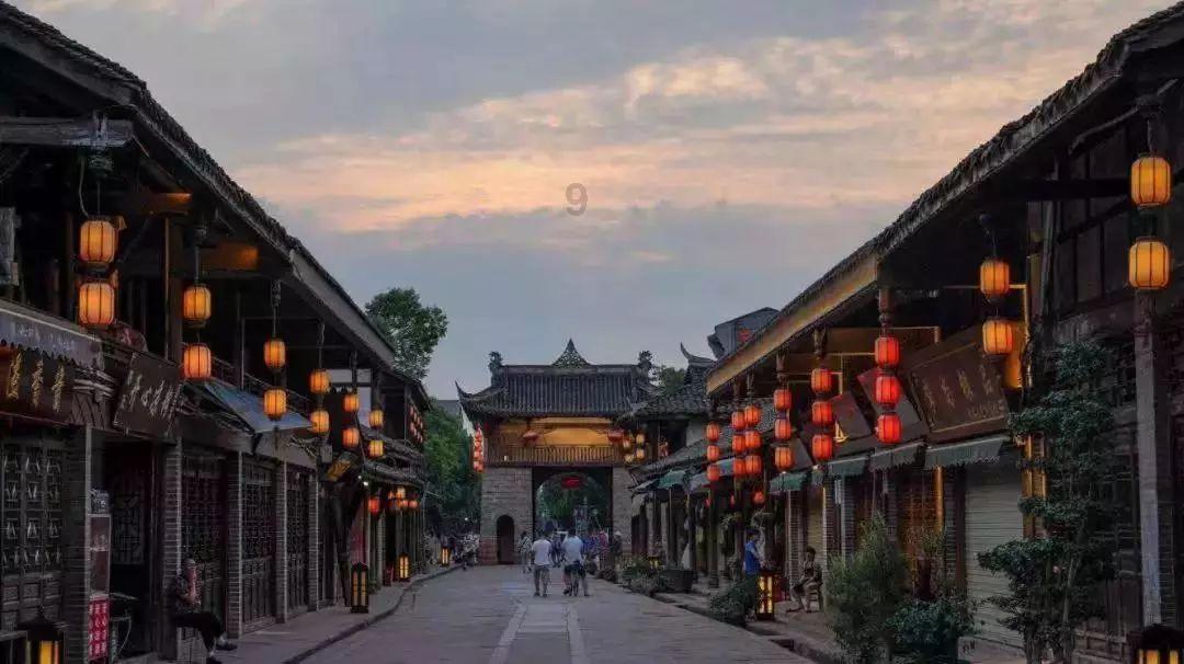 蛇吃金钥匙